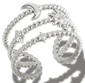 Anillo de Acero Inoxidable Calado - Joya Moderna y Resistente al Agua para Mujer
