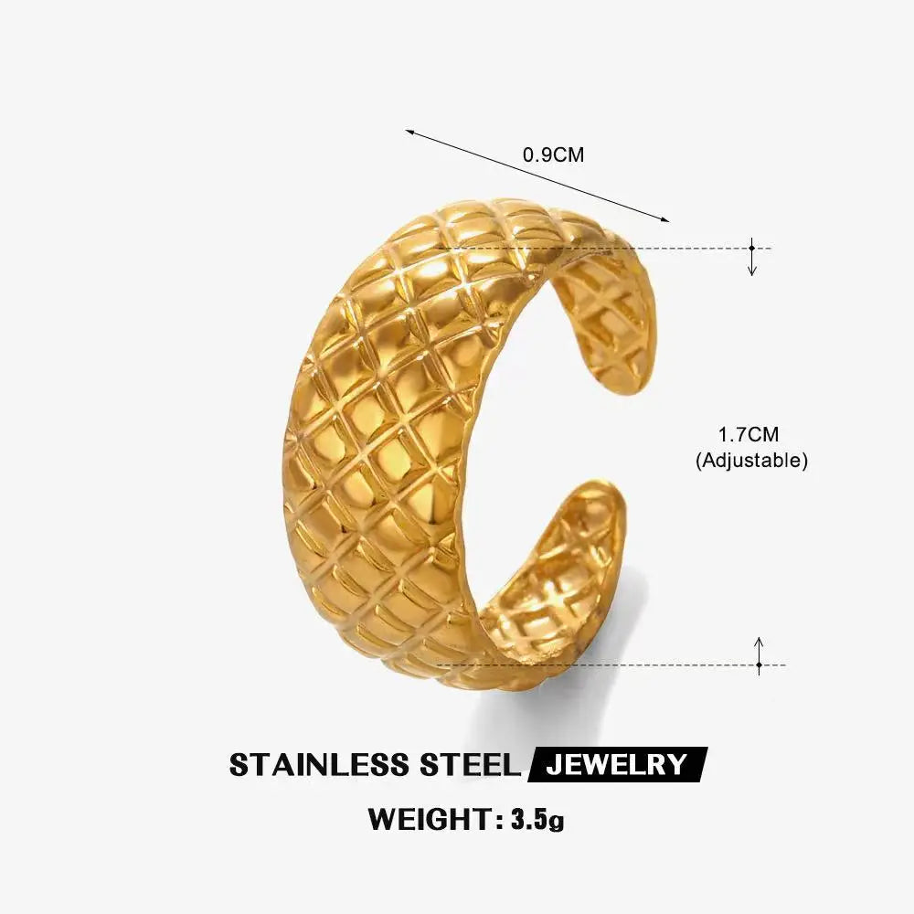 Anillo de Acero Inoxidable Calado - Joya Moderna y Resistente al Agua para Mujer